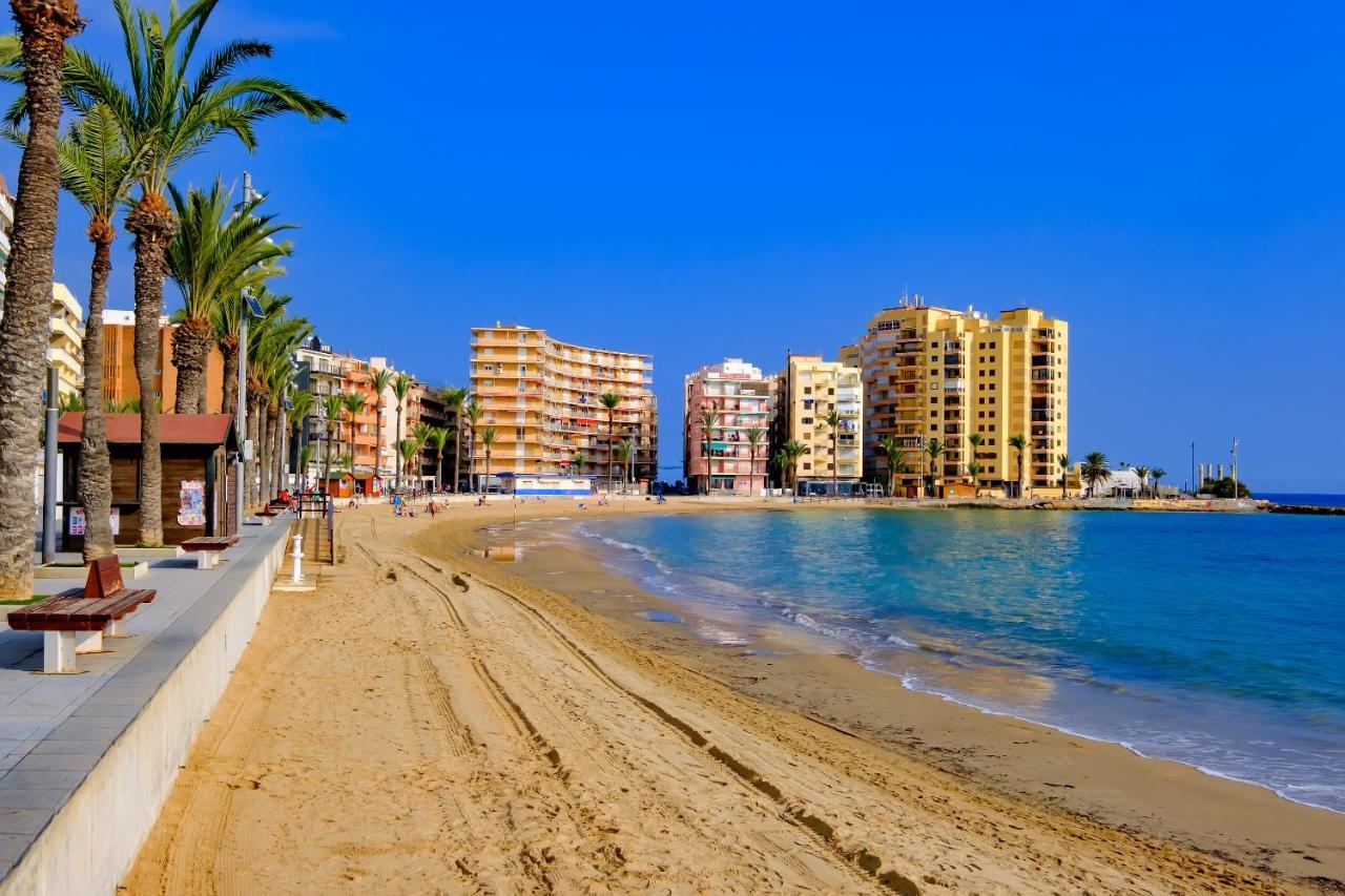 Holiday Royal Suite Concordia Torrevieja Eksteriør billede