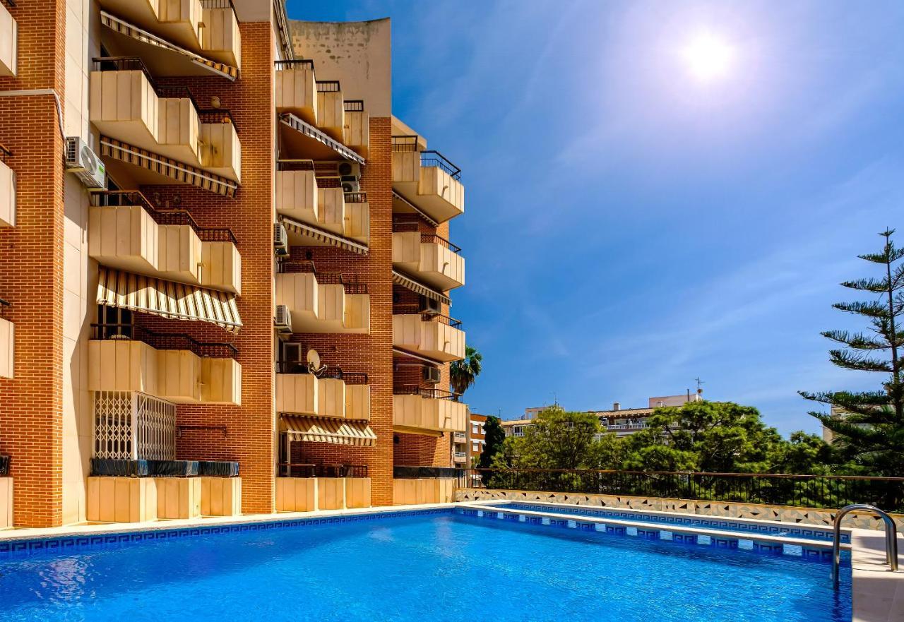 Holiday Royal Suite Concordia Torrevieja Eksteriør billede