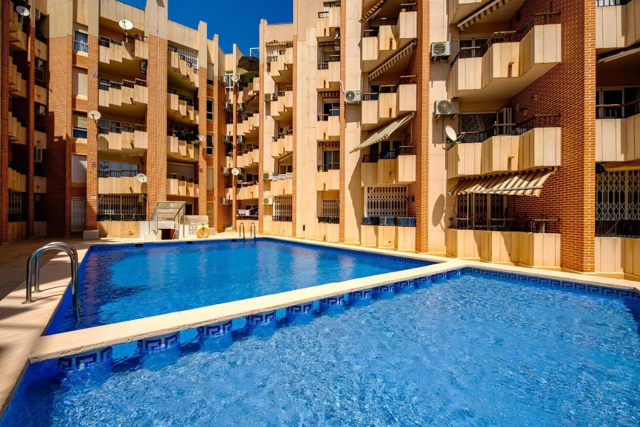 Holiday Royal Suite Concordia Torrevieja Eksteriør billede
