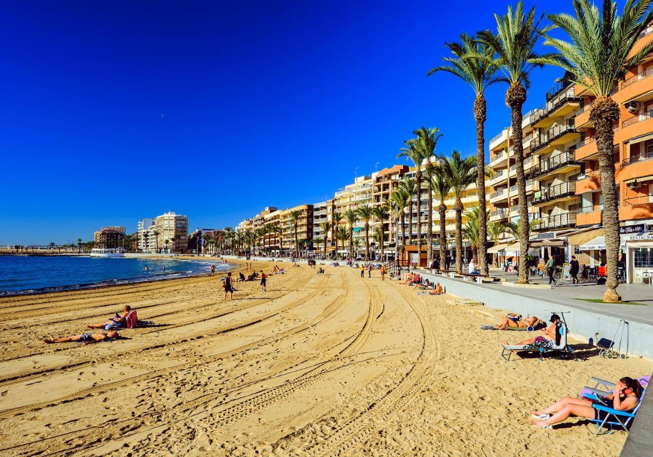 Holiday Royal Suite Concordia Torrevieja Eksteriør billede