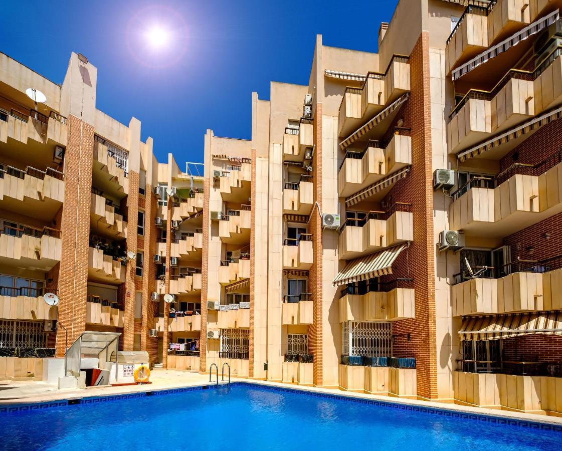 Holiday Royal Suite Concordia Torrevieja Eksteriør billede