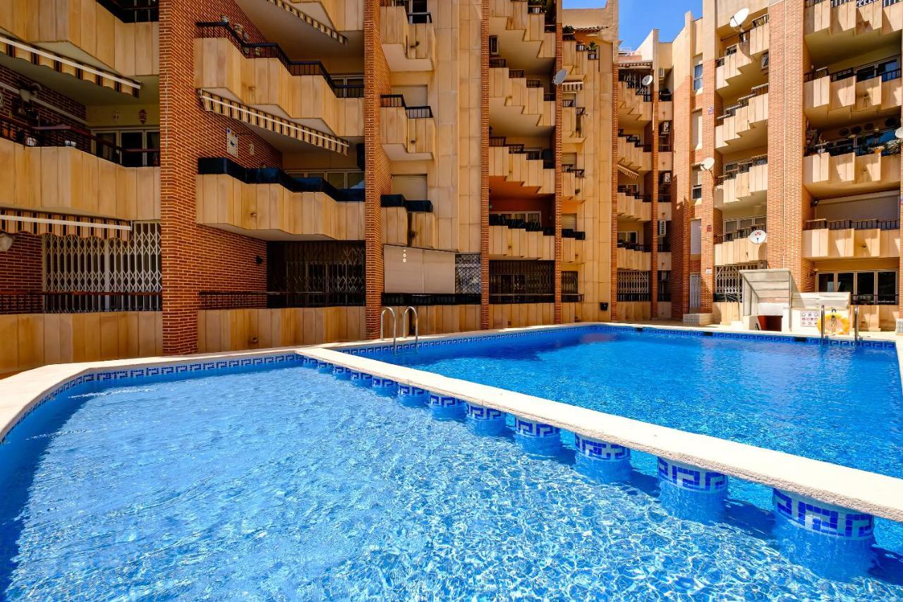 Holiday Royal Suite Concordia Torrevieja Eksteriør billede