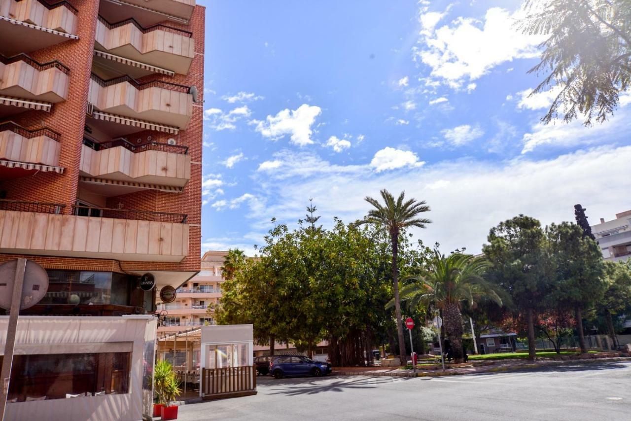 Holiday Royal Suite Concordia Torrevieja Eksteriør billede