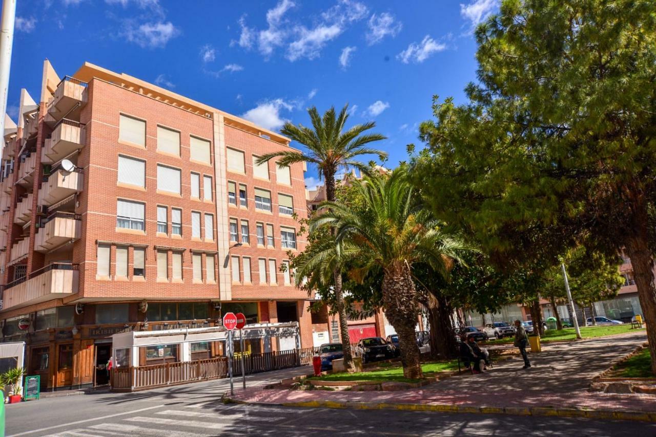 Holiday Royal Suite Concordia Torrevieja Eksteriør billede